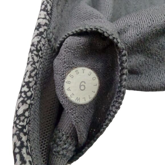 Lululemon Free To Be Serena Bra Womens 6 Gray Chakra Print Strappy Athletic Yoga - Picture 10 of 10